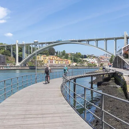 Gaia Land Sea View Daire *